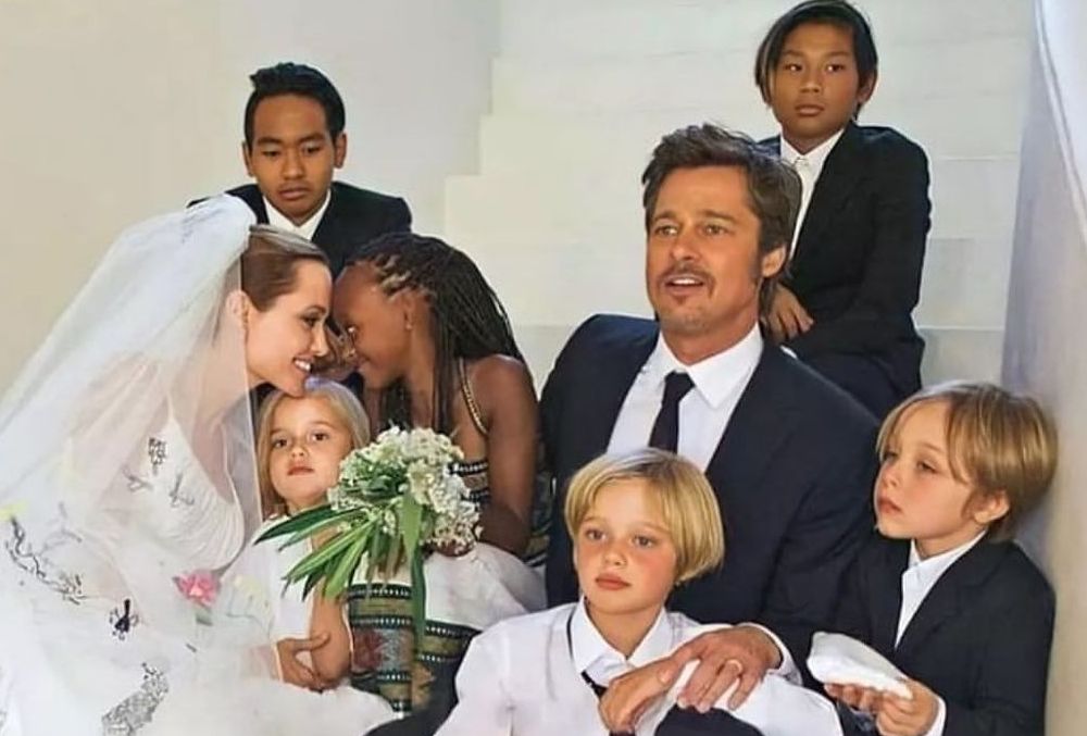 Brad Pitt Family Photo